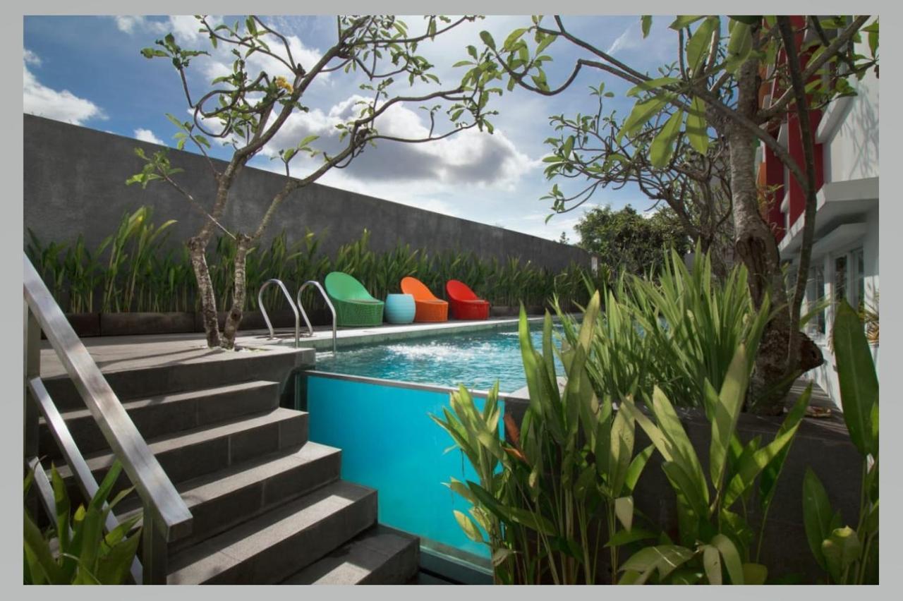 Hotel Zuri Express Jimbaran Esterno foto