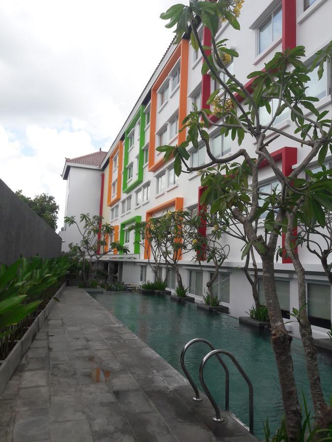 Hotel Zuri Express Jimbaran Esterno foto